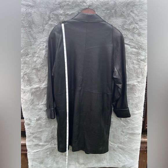 Vintage Women’s Leather by Wilson trench coat single snap closure size Medium - Picture 2 of 9
